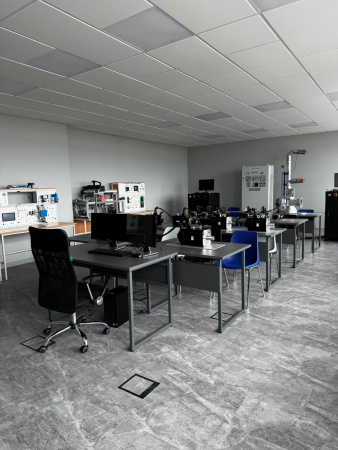 Кварцевый ламинат Fargo Stone Дымчатый Меланит 61S455 